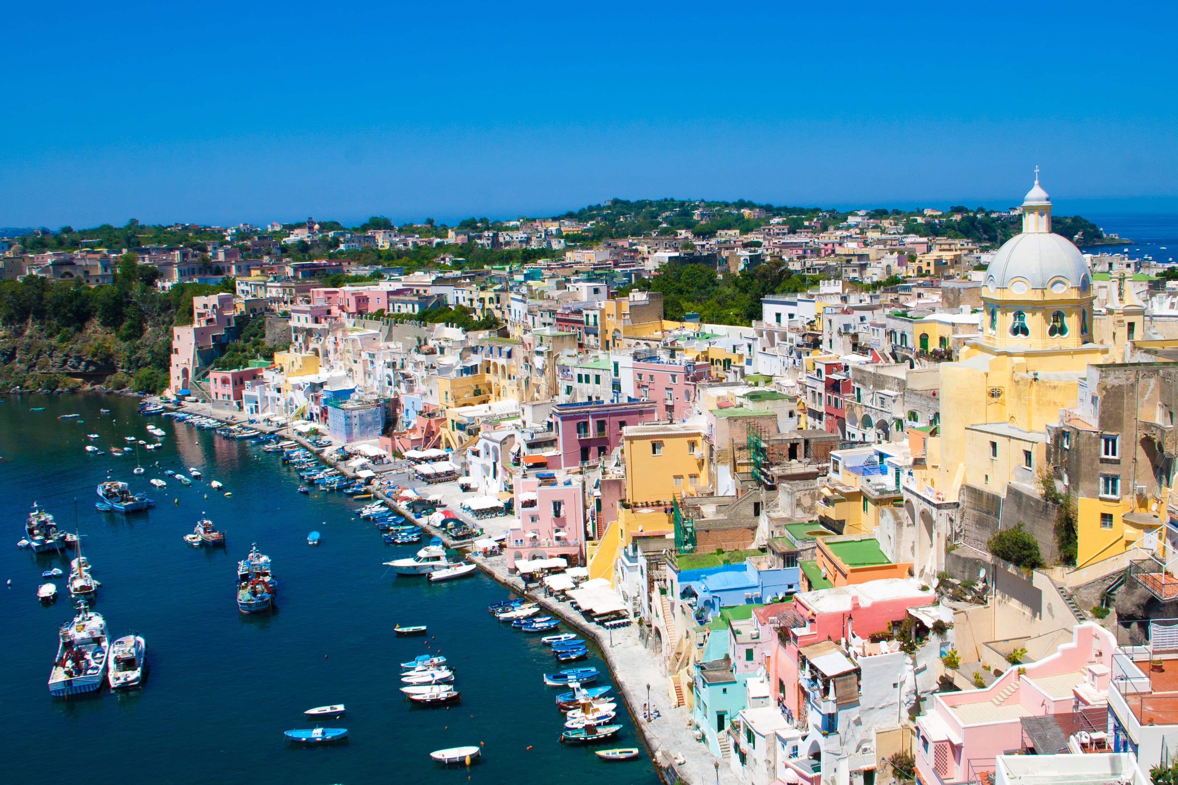 Procida on foot — the half-day loop